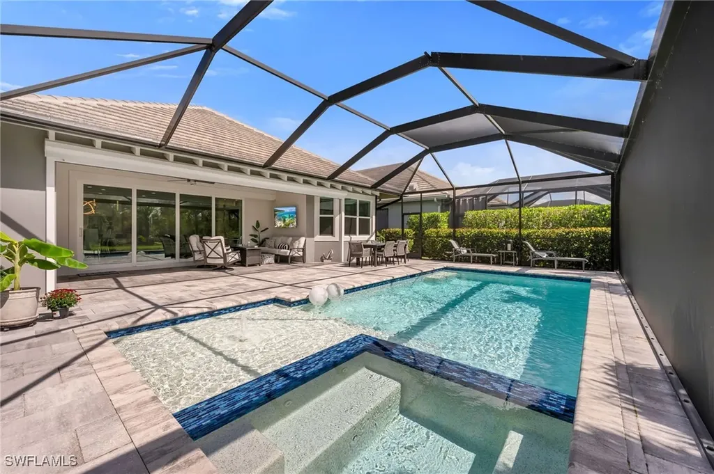 6277 Antigua Way Naples FL 34113