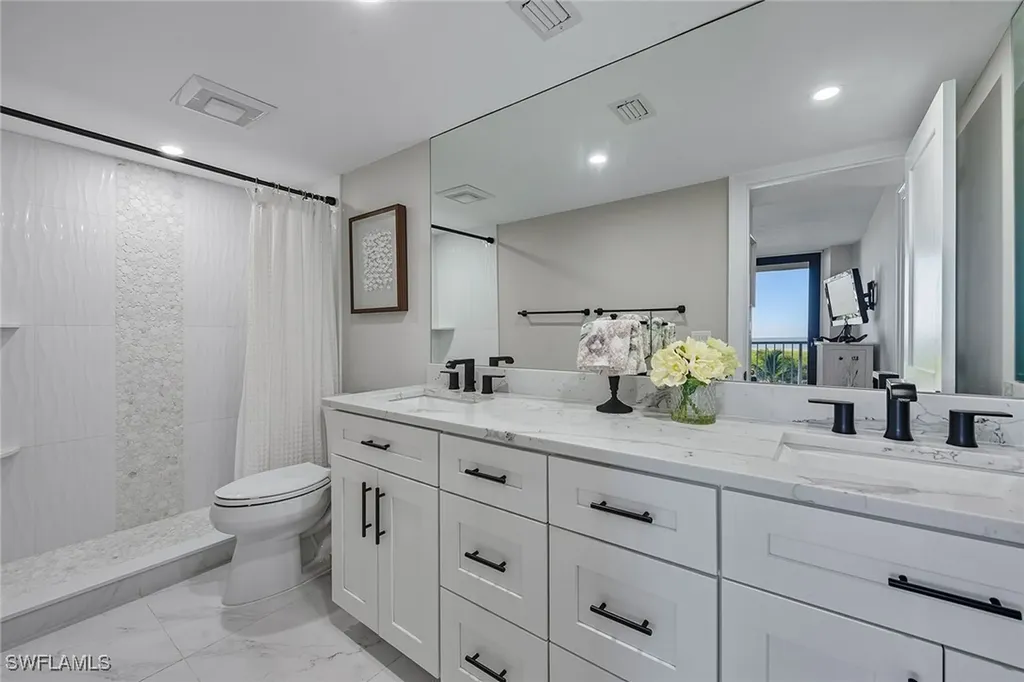 260 Seaview Court Marco Island FL 34145