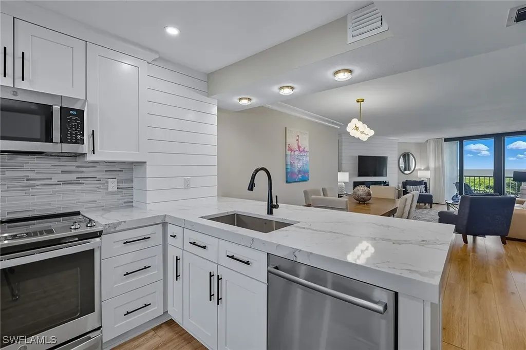 260 Seaview Court Marco Island FL 34145