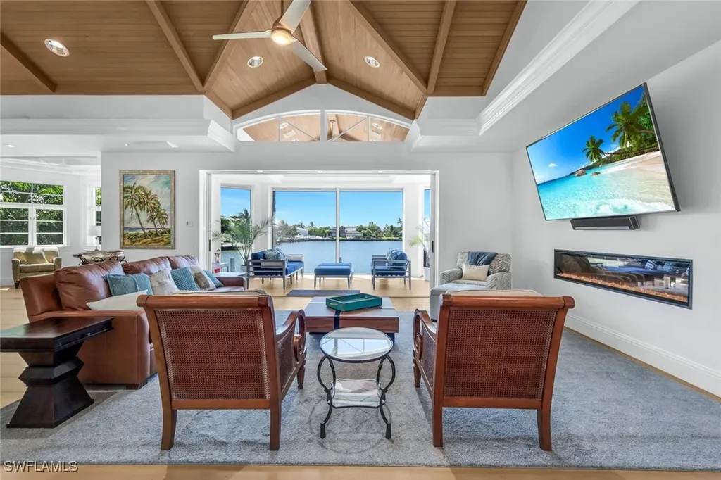 400 Spring Line Drive Naples FL 34102