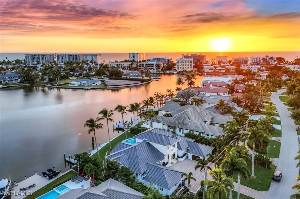 400 Spring Line Drive Naples FL 34102