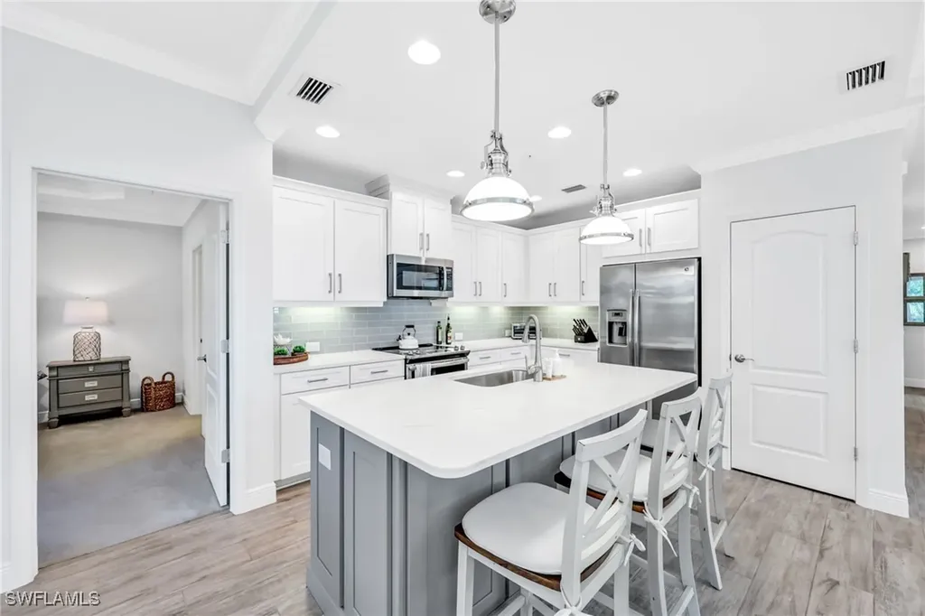 6965 Avalon Circle Naples FL 34112