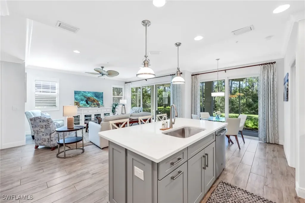 6965 Avalon Circle Naples FL 34112