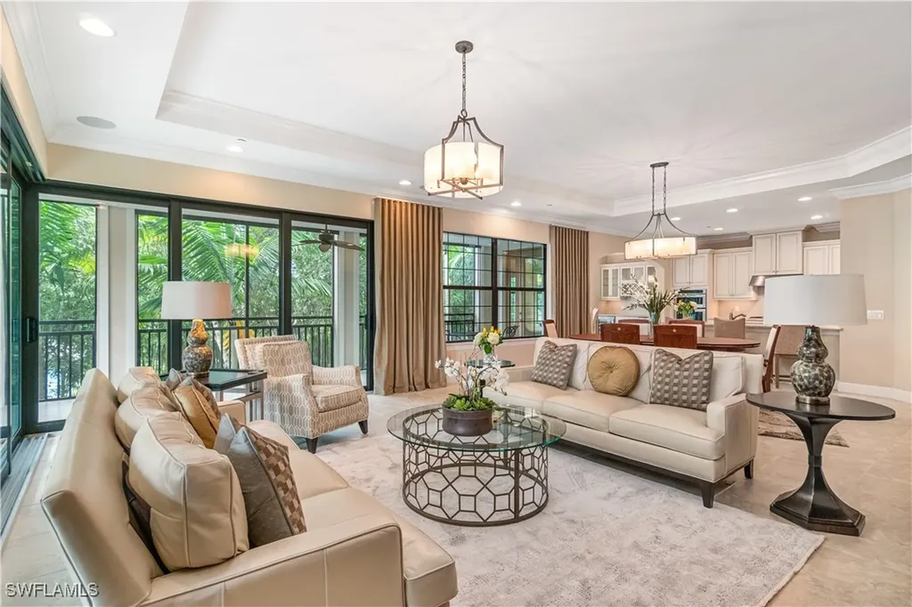 2550 Marquesa Royale Lane Naples FL 34109