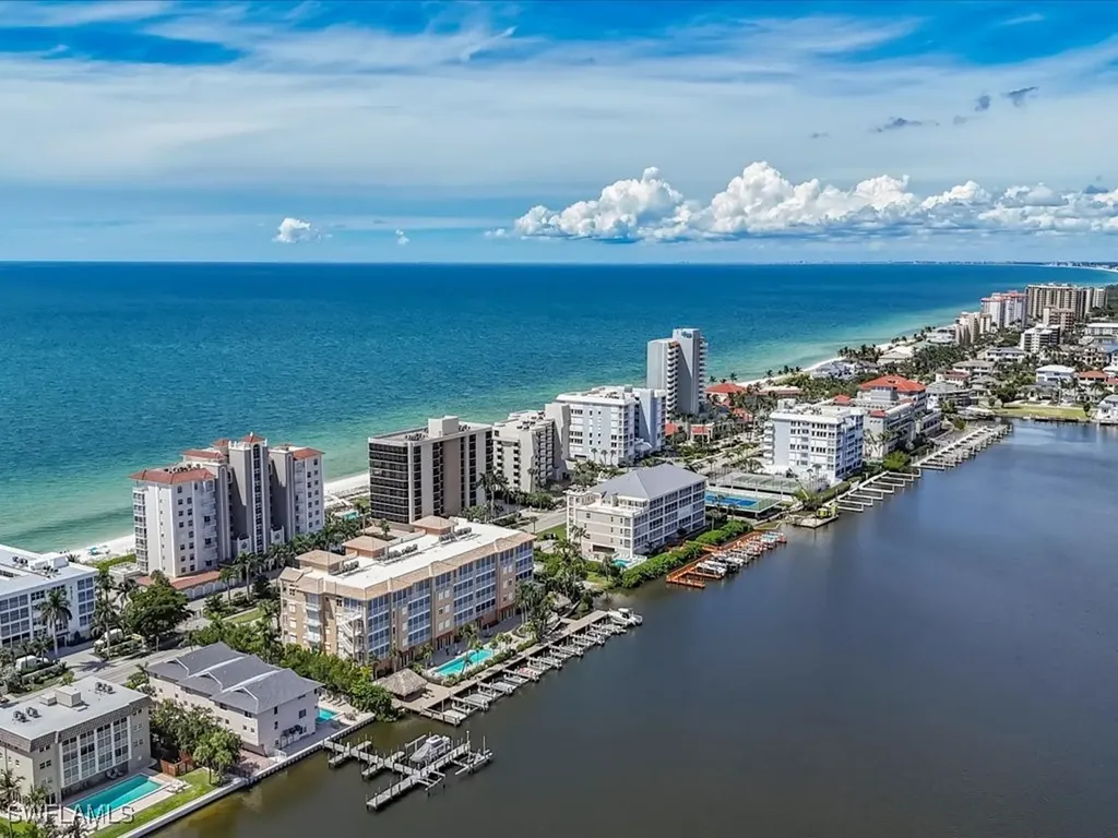 9566 Gulf Shore Drive Naples FL 34108