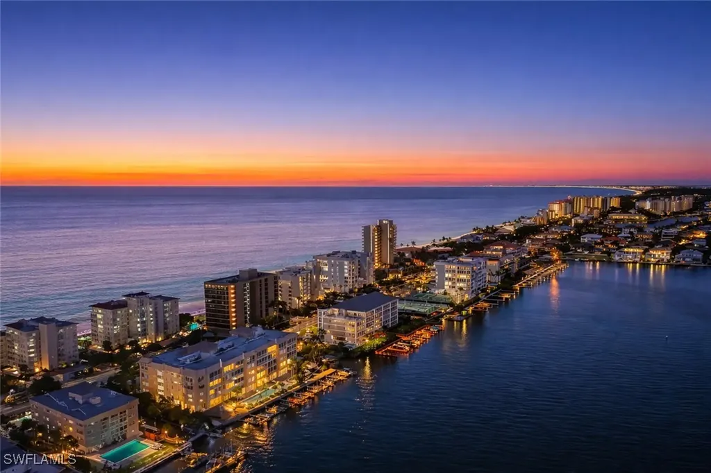 9566 Gulf Shore Drive Naples FL 34108