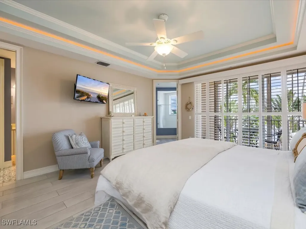 9566 Gulf Shore Drive Naples FL 34108