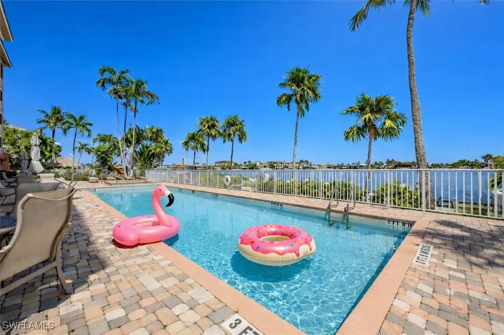 9566 Gulf Shore Drive Naples FL 34108