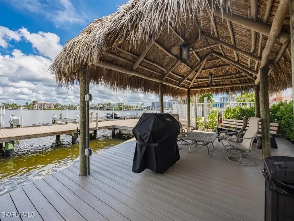 9566 Gulf Shore Drive Naples FL 34108