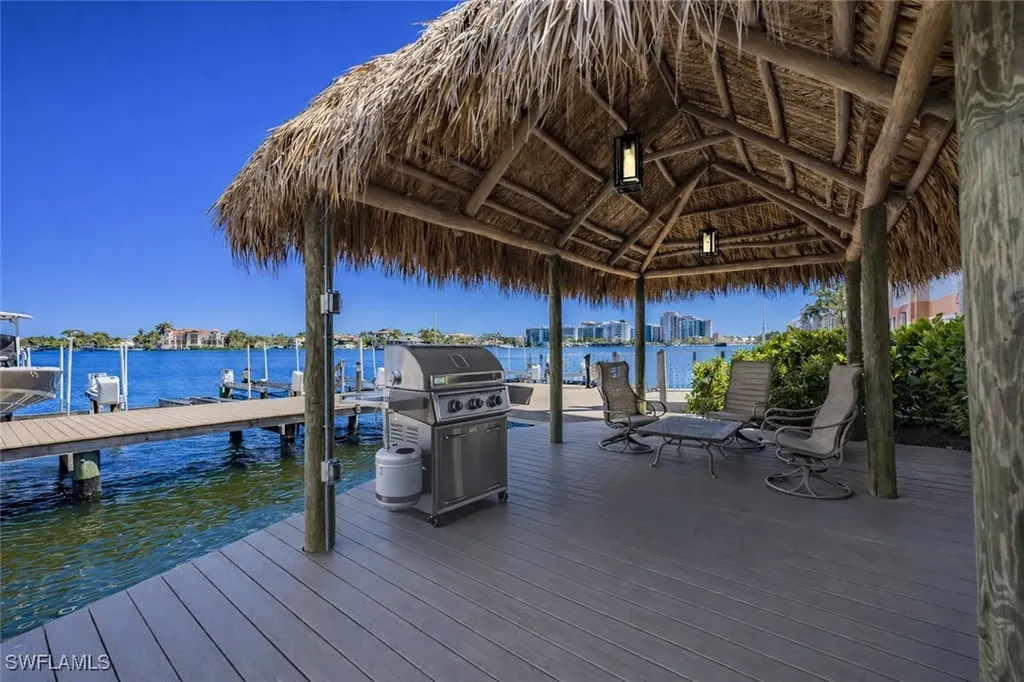 9566 Gulf Shore Drive Naples FL 34108