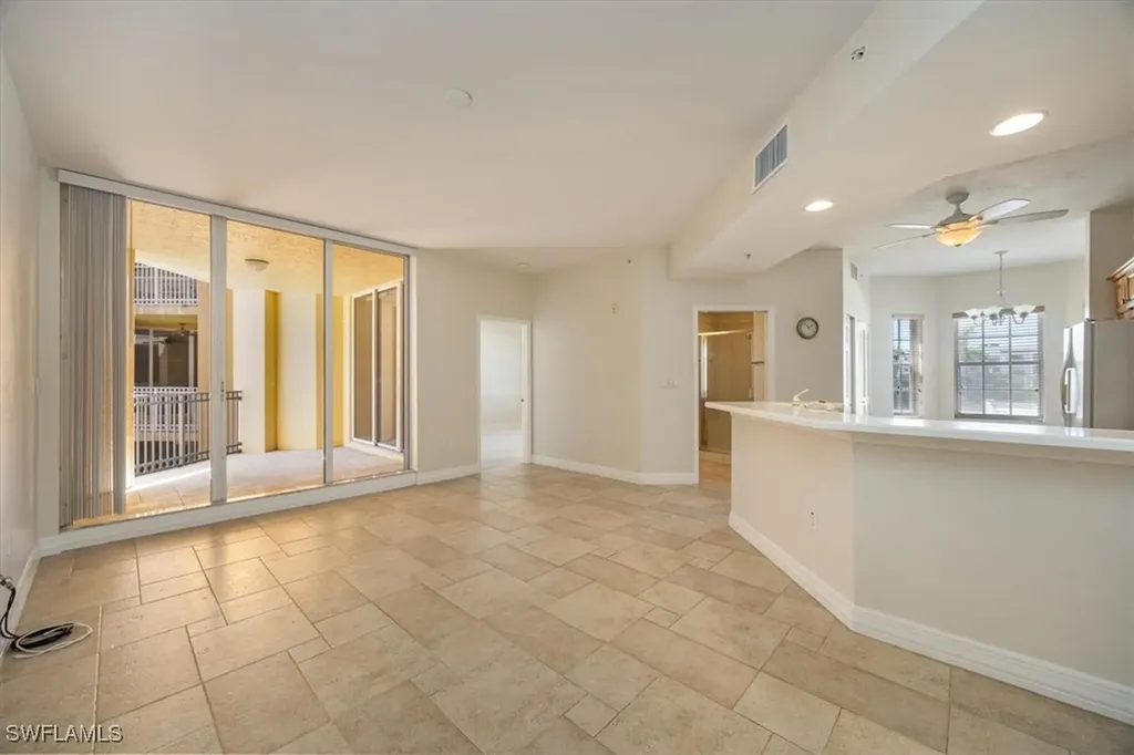410 Bayfront Place Naples FL 34102