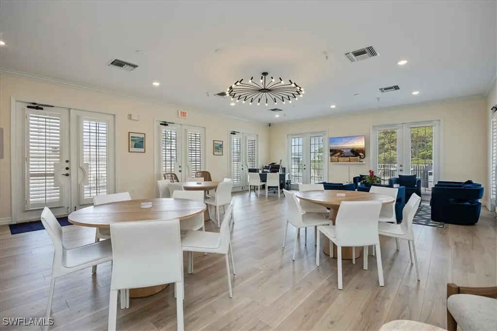 410 Bayfront Place Naples FL 34102