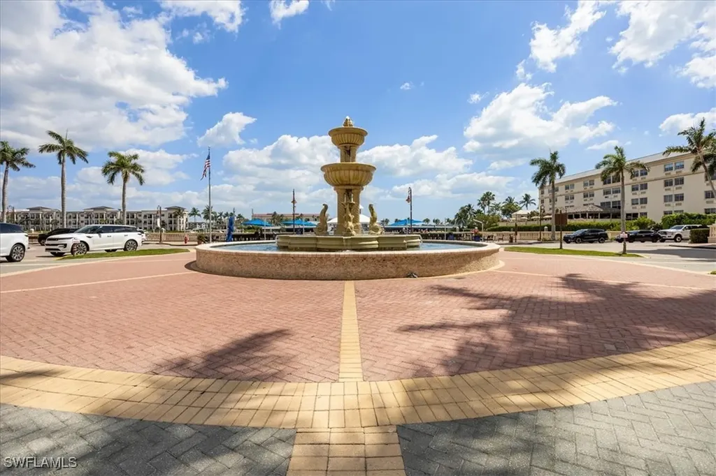 410 Bayfront Place Naples FL 34102