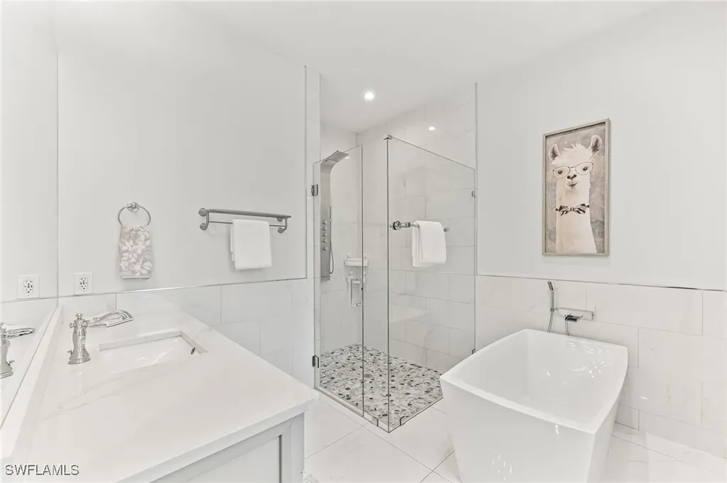 110 6th Street NE Naples FL 34120