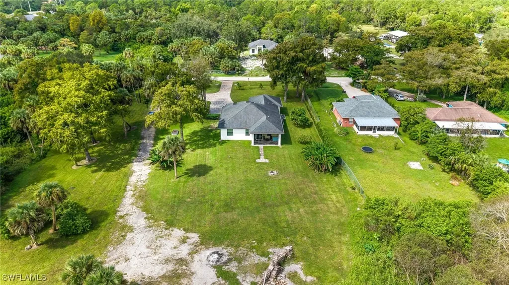 110 6th Street NE Naples FL 34120