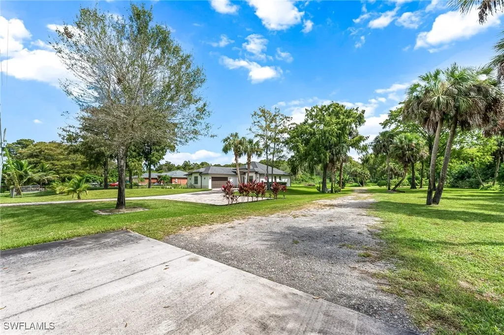 110 6th Street NE Naples FL 34120