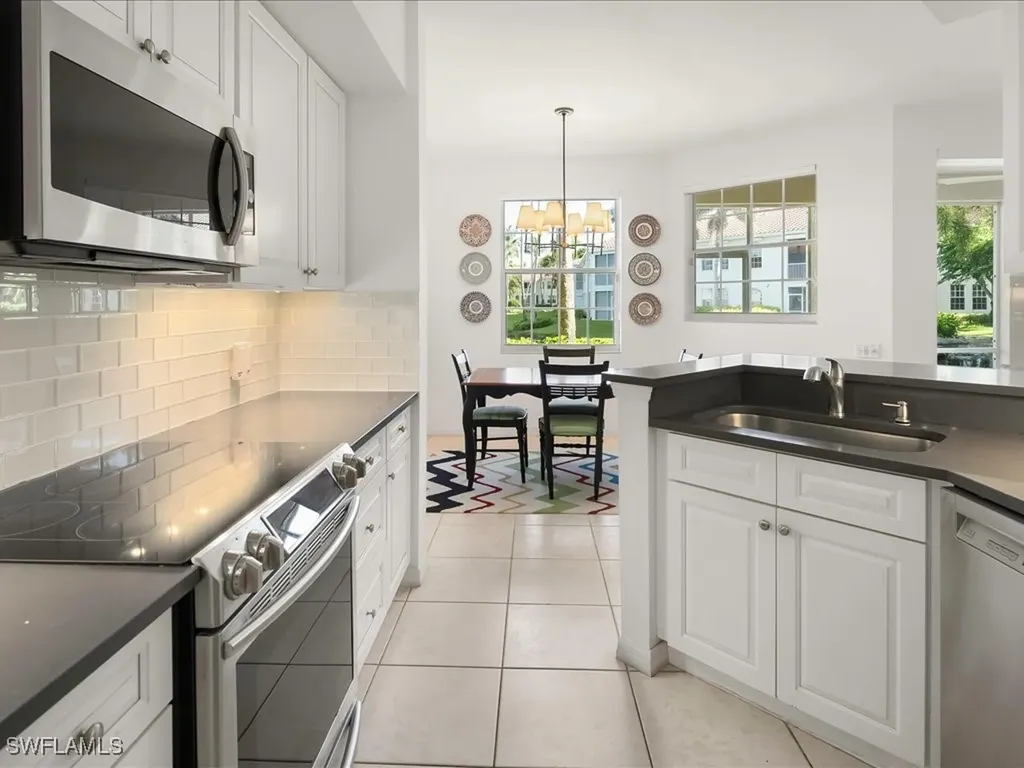200 L Ambiance Circle Naples FL 34108
