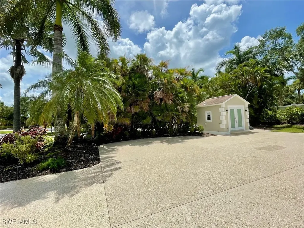 4504 Southern Breeze Drive Naples FL 34114