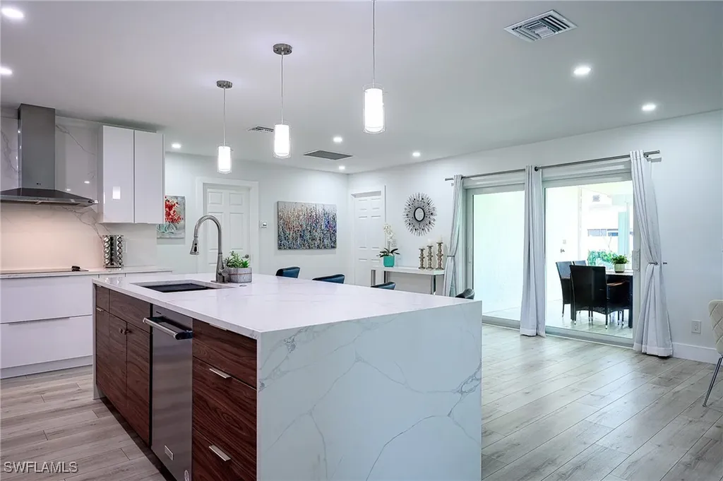 540 102nd Avenue N Naples FL 34108