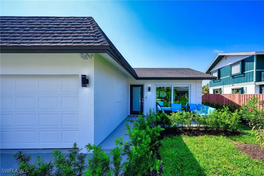 540 102nd Avenue N Naples FL 34108