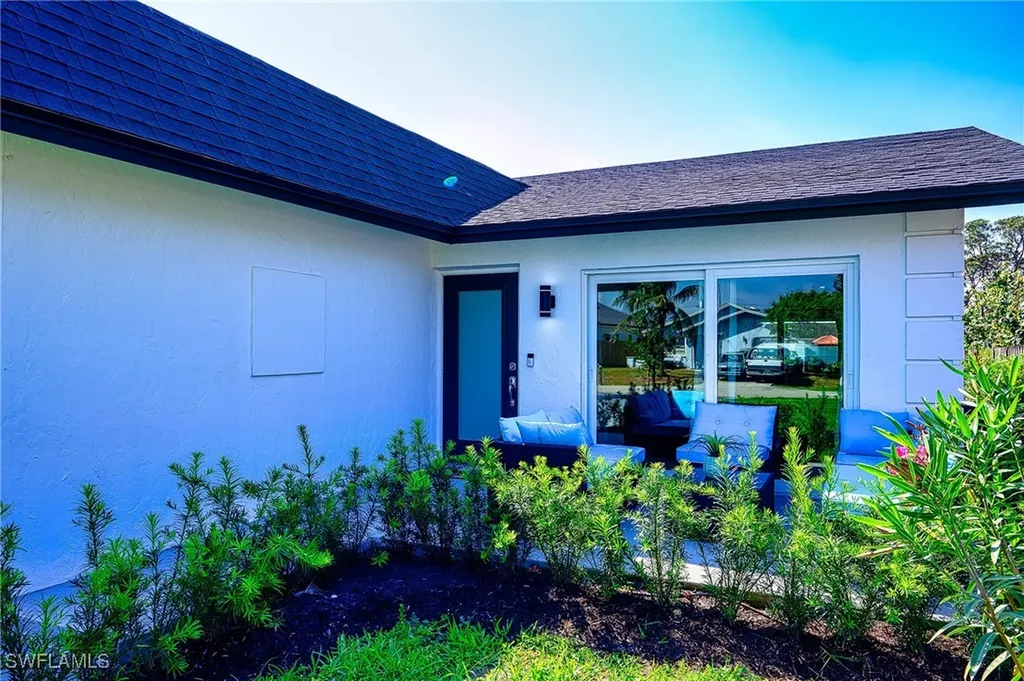 540 102nd Avenue N Naples FL 34108