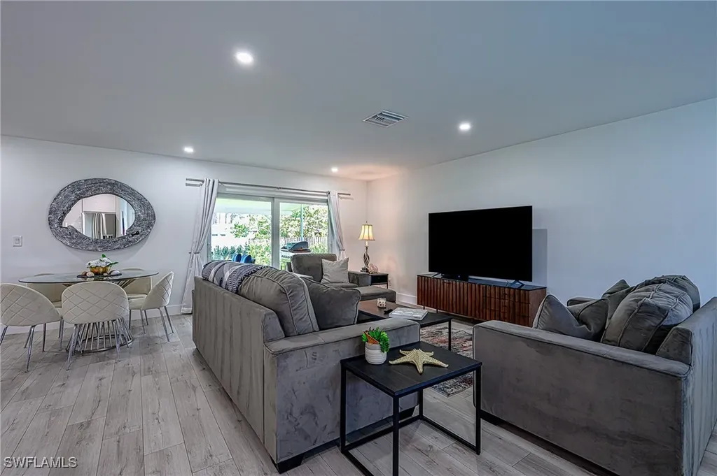540 102nd Avenue N Naples FL 34108