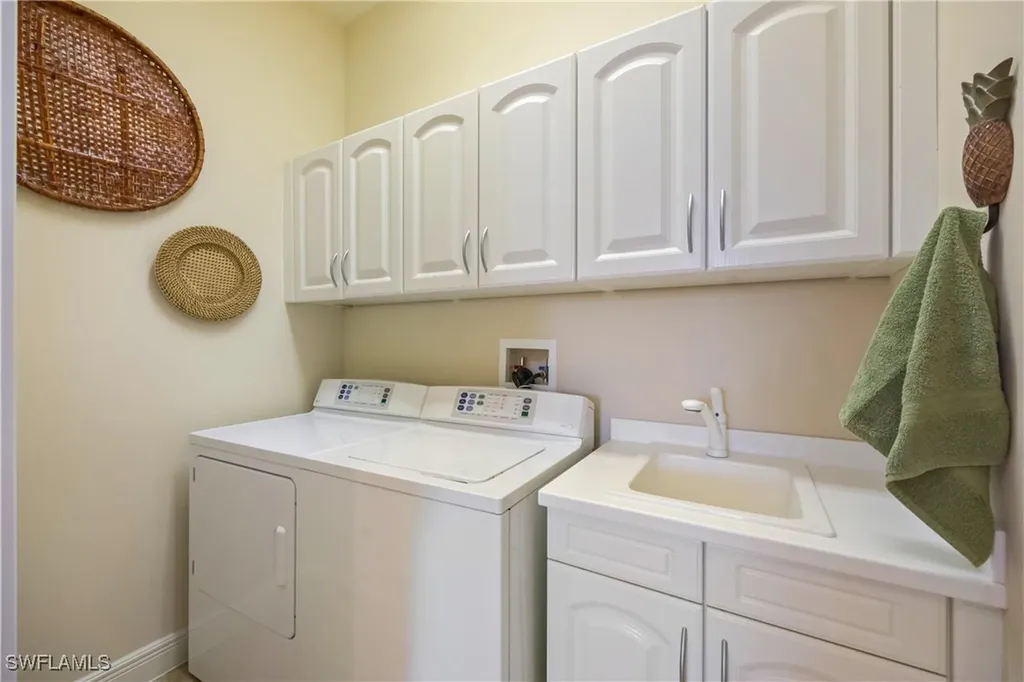 545 Avellino Isle Circle Naples FL 34119