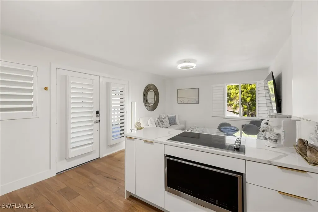 175 Fifth Avenue S Naples FL 34102