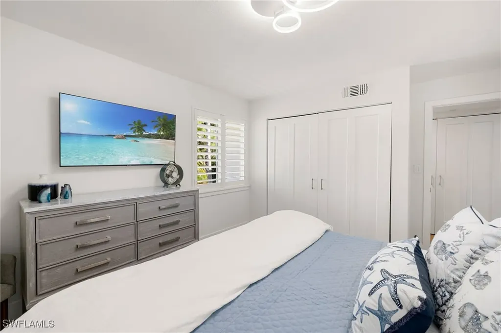 175 Fifth Avenue S Naples FL 34102