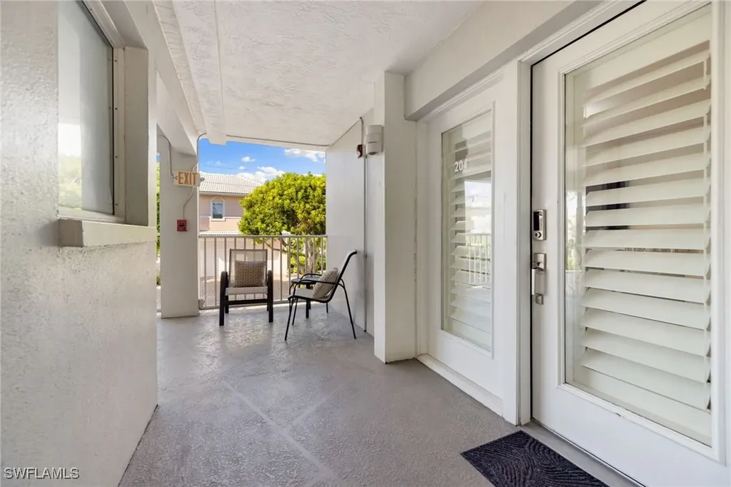 175 Fifth Avenue S Naples FL 34102