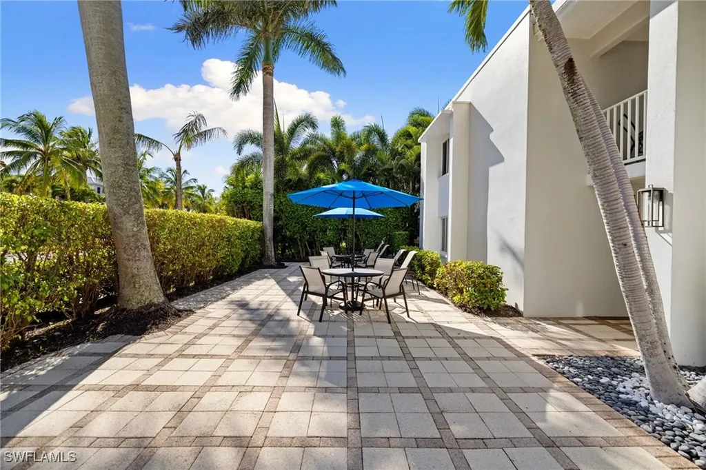 175 Fifth Avenue S Naples FL 34102