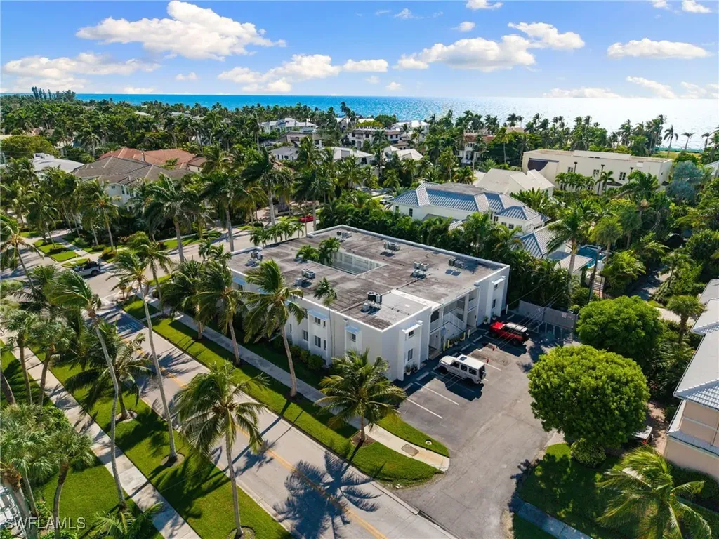 175 Fifth Avenue S Naples FL 34102