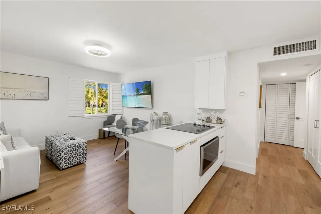 175 Fifth Avenue S Naples FL 34102