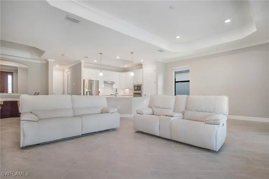 28107 Foxrock Court Bonita Springs FL 34135