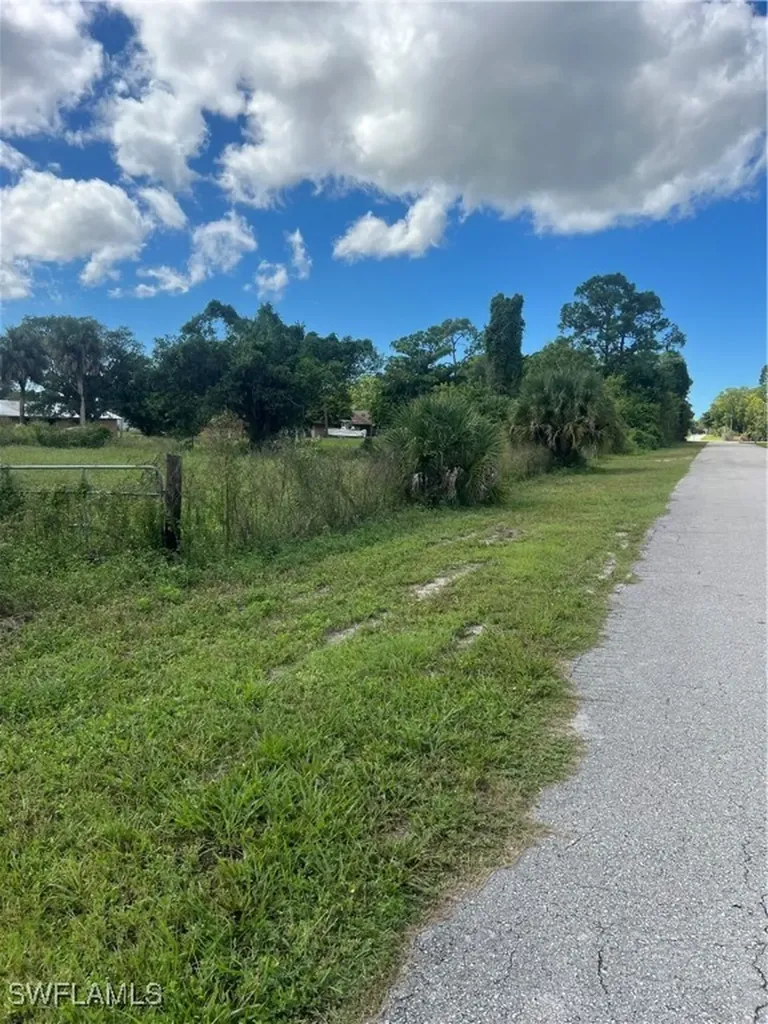 63RD Street SW Naples FL 34105