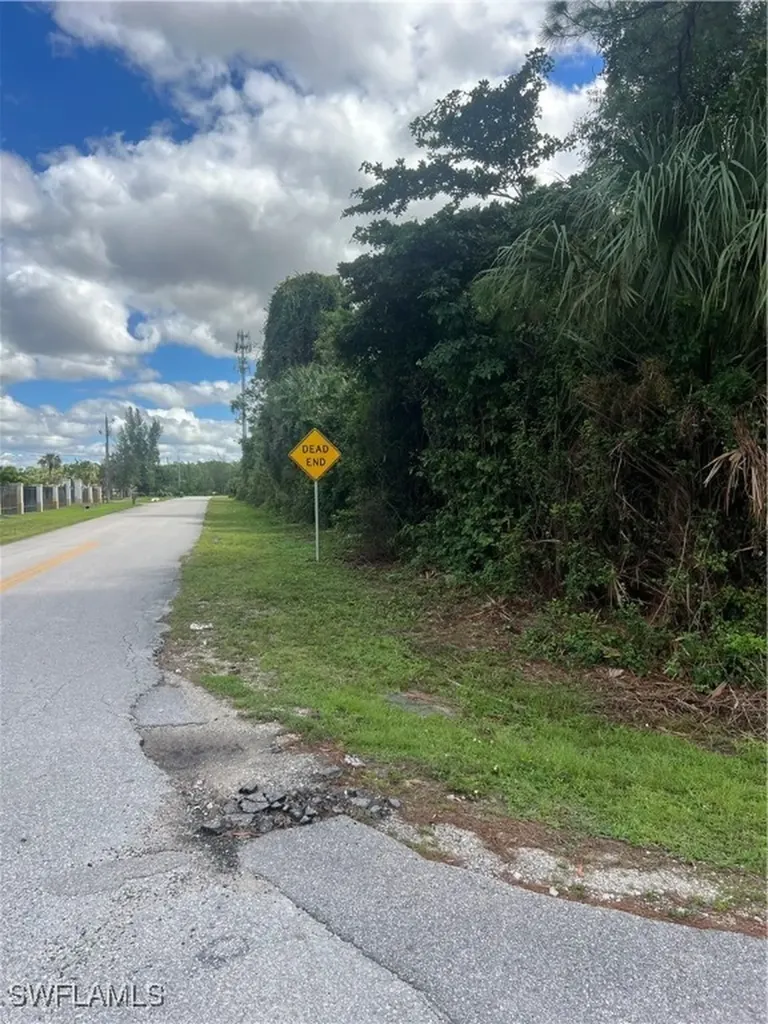 63RD Street SW Naples FL 34105