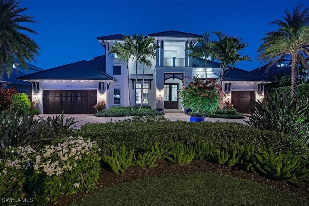 2135 Snook Drive Naples FL 34102