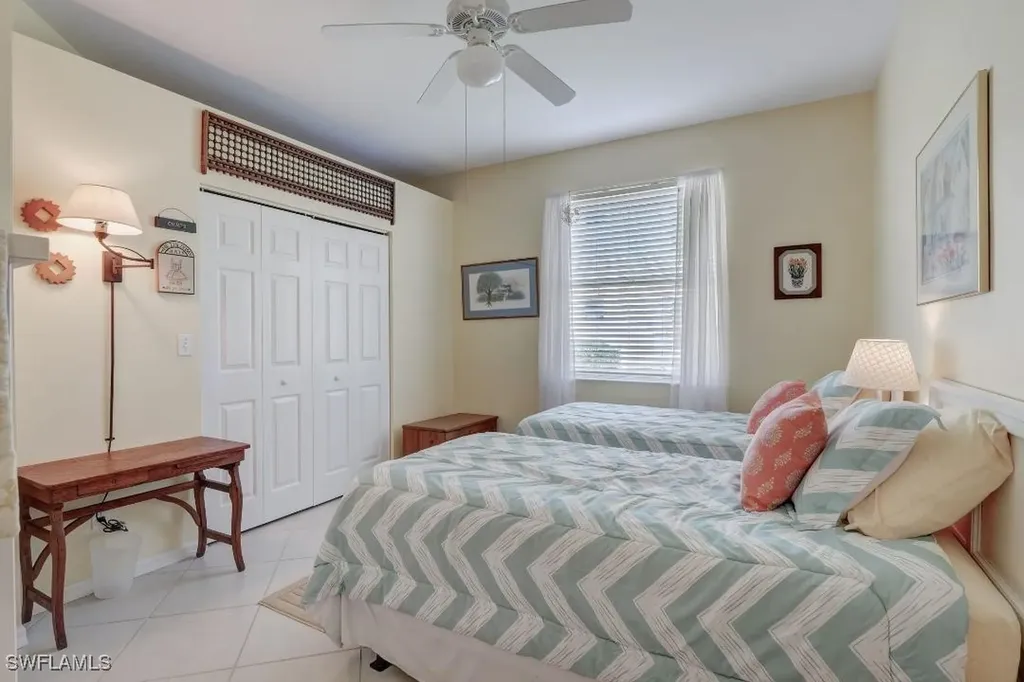 280 Robin Hood Circle Naples FL 34104