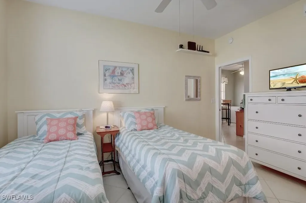 280 Robin Hood Circle Naples FL 34104