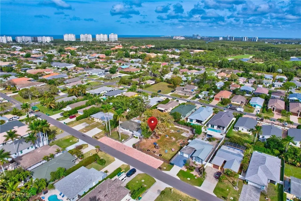 727 & 731 108th Avenue N Naples FL 34108