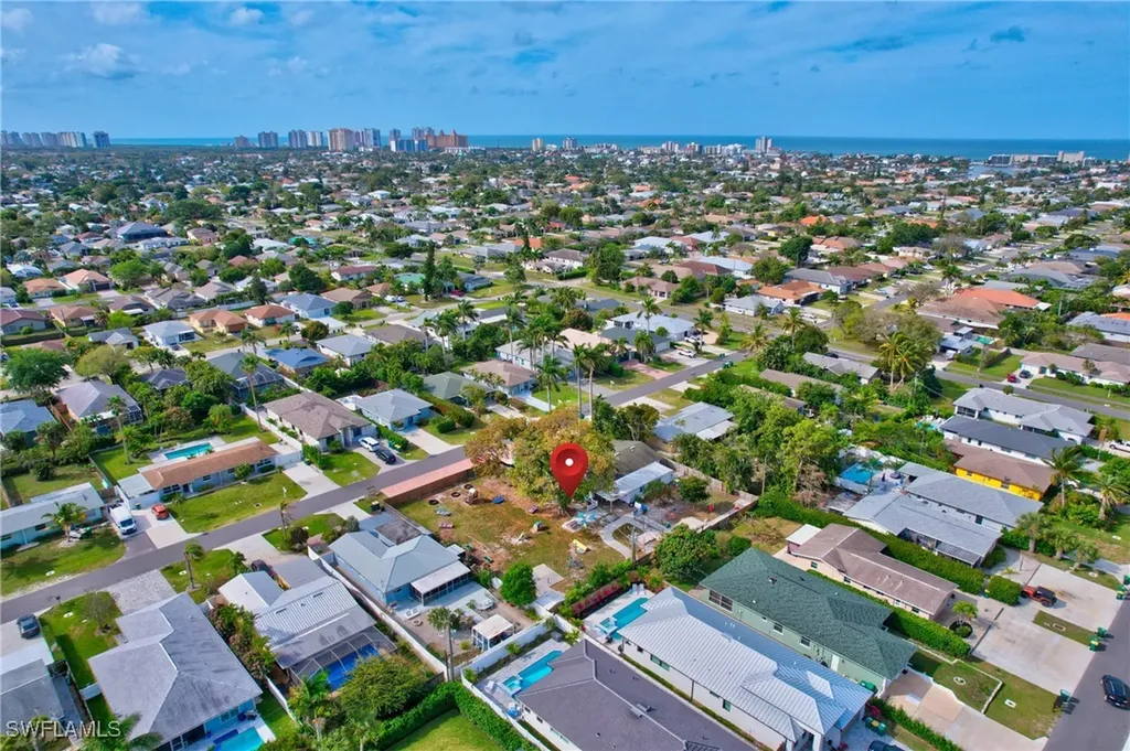 727 & 731 108th Avenue N Naples FL 34108