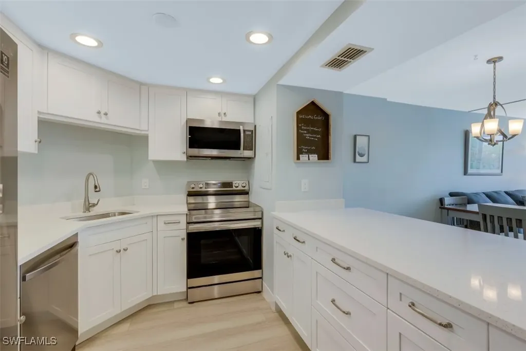 5 Bluebill Avenue Naples FL 34108