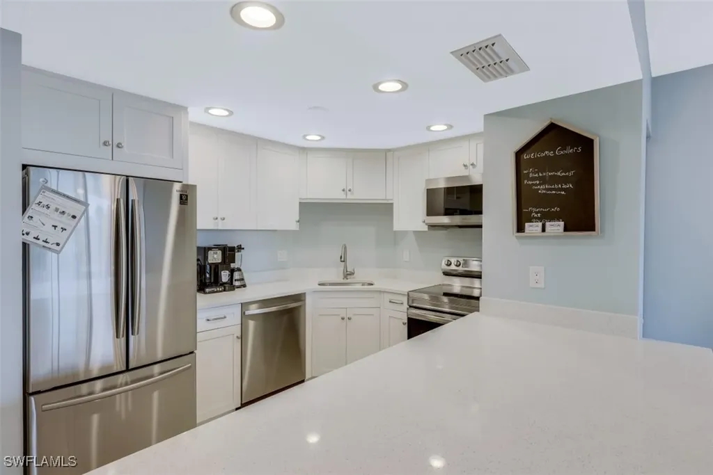 5 Bluebill Avenue Naples FL 34108