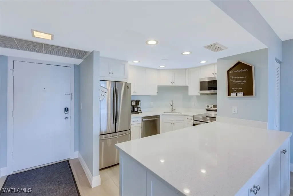 5 Bluebill Avenue Naples FL 34108