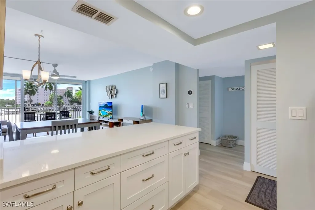 5 Bluebill Avenue Naples FL 34108
