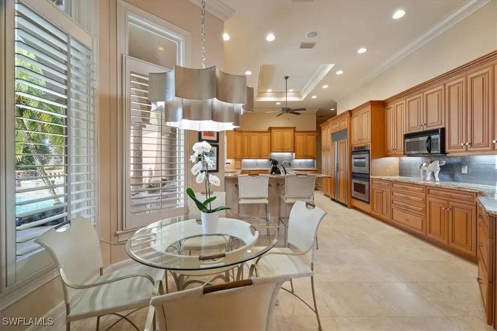 550 21st Avenue S Naples FL 34102