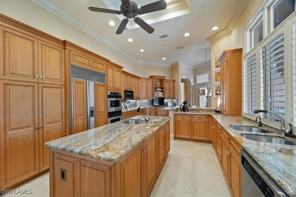 550 21st Avenue S Naples FL 34102