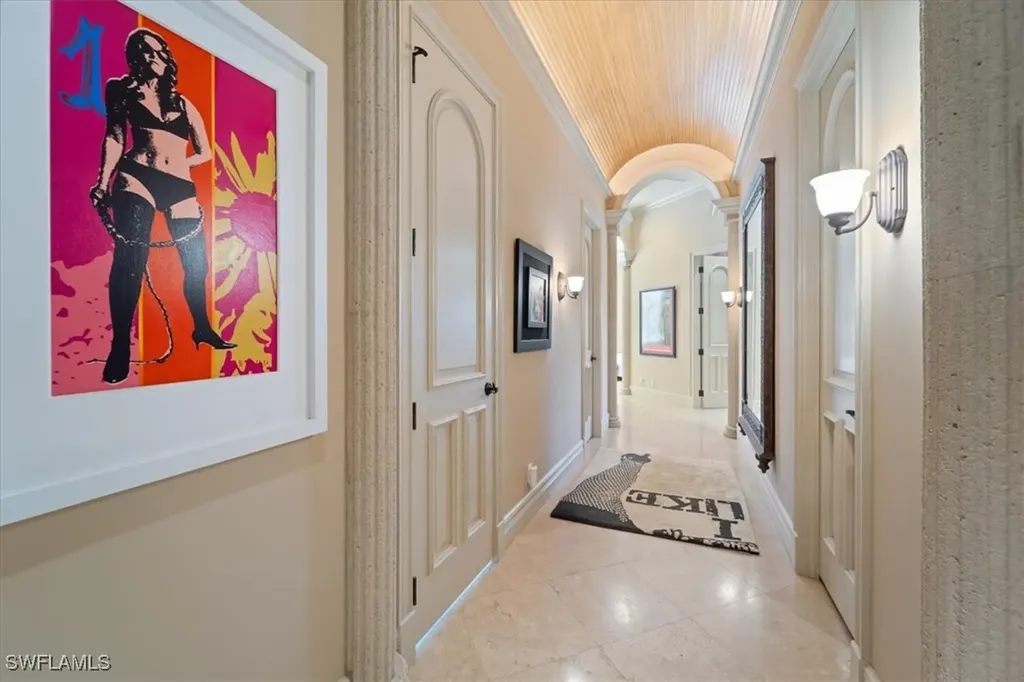 550 21st Avenue S Naples FL 34102