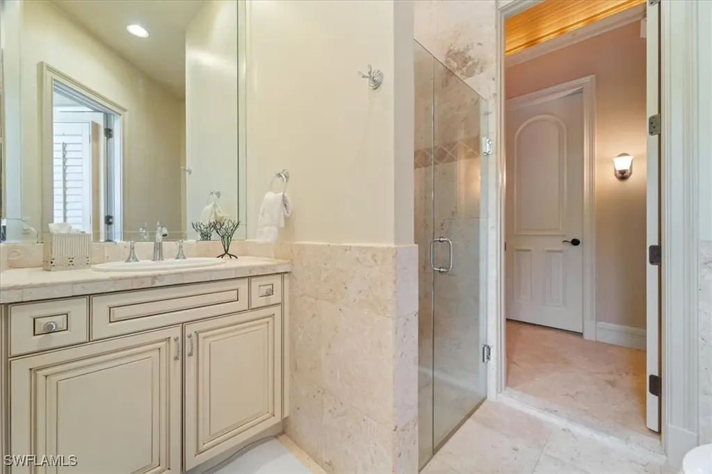 550 21st Avenue S Naples FL 34102