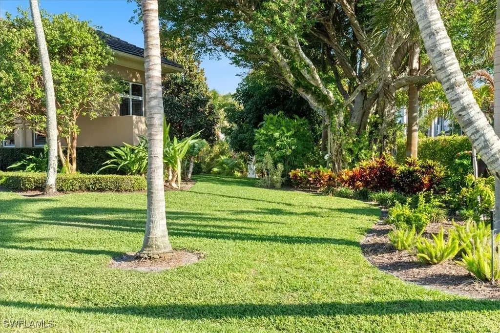 550 21st Avenue S Naples FL 34102